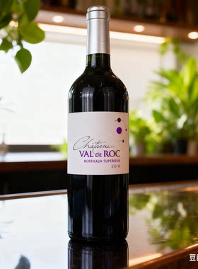 法国洛克城堡干红葡萄酒，2016，Chateau Val de Roc