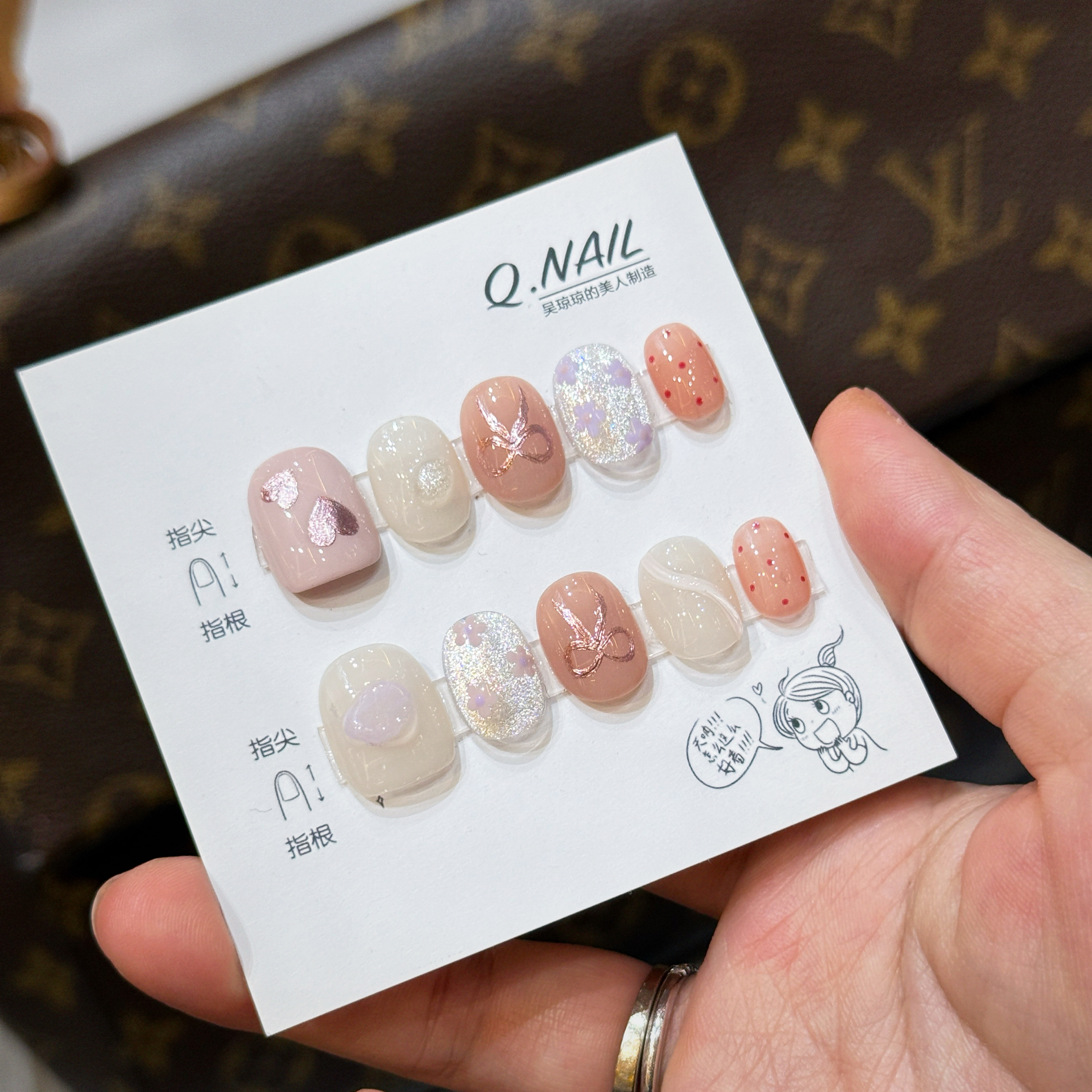 Q.nail | 夏日甜心可爱手绘粉白色系美甲日常减龄少女百搭穿戴甲