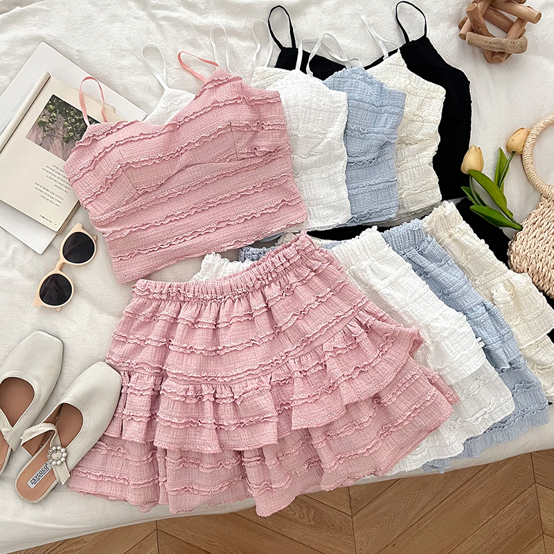 甜美吊带背心半身裙两件套