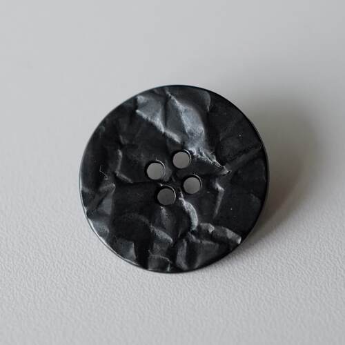 大约23mm1颗价德国JIM柔捏得绉绉的纸张纹理效果黑色哑光金属纽扣