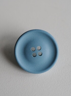 25mm一颗价英国Textile Garden鸟蛋蓝色光滑哑光再生涤纶纽扣