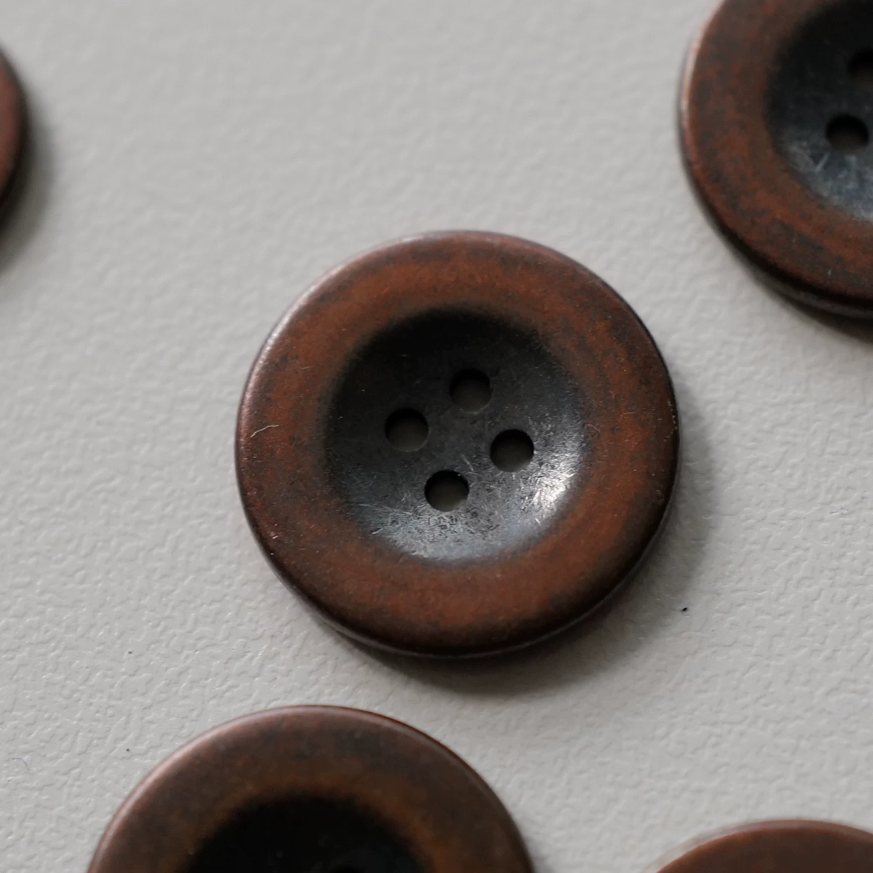 20mm一颗价格英国Textile Garden古铜色边灰色内凹金属纽扣,居家布艺,纽扣,淘宝优惠券,粉丝福利购,淘宝优惠卷
