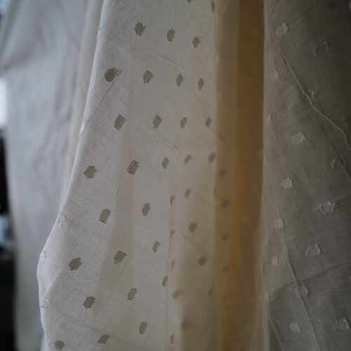 120cm宽自然乳白波点印度棉布