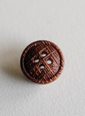 绝版12mm一颗价格英国Textile Garden棕红色核桃感纹理木质纽扣