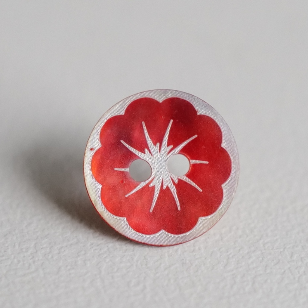 哑光贝壳西瓜红色花朵纽扣
