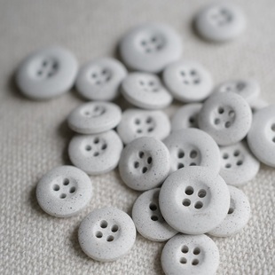 Garden再生涤纶石头色纽扣 10mm1颗价格英国Textile