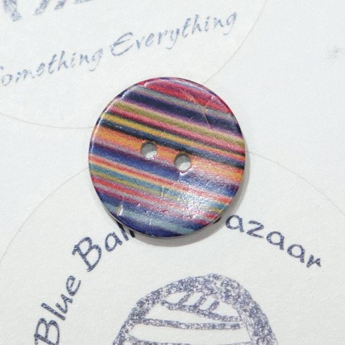 俏皮英伦风彩虹条纹椰壳纽扣