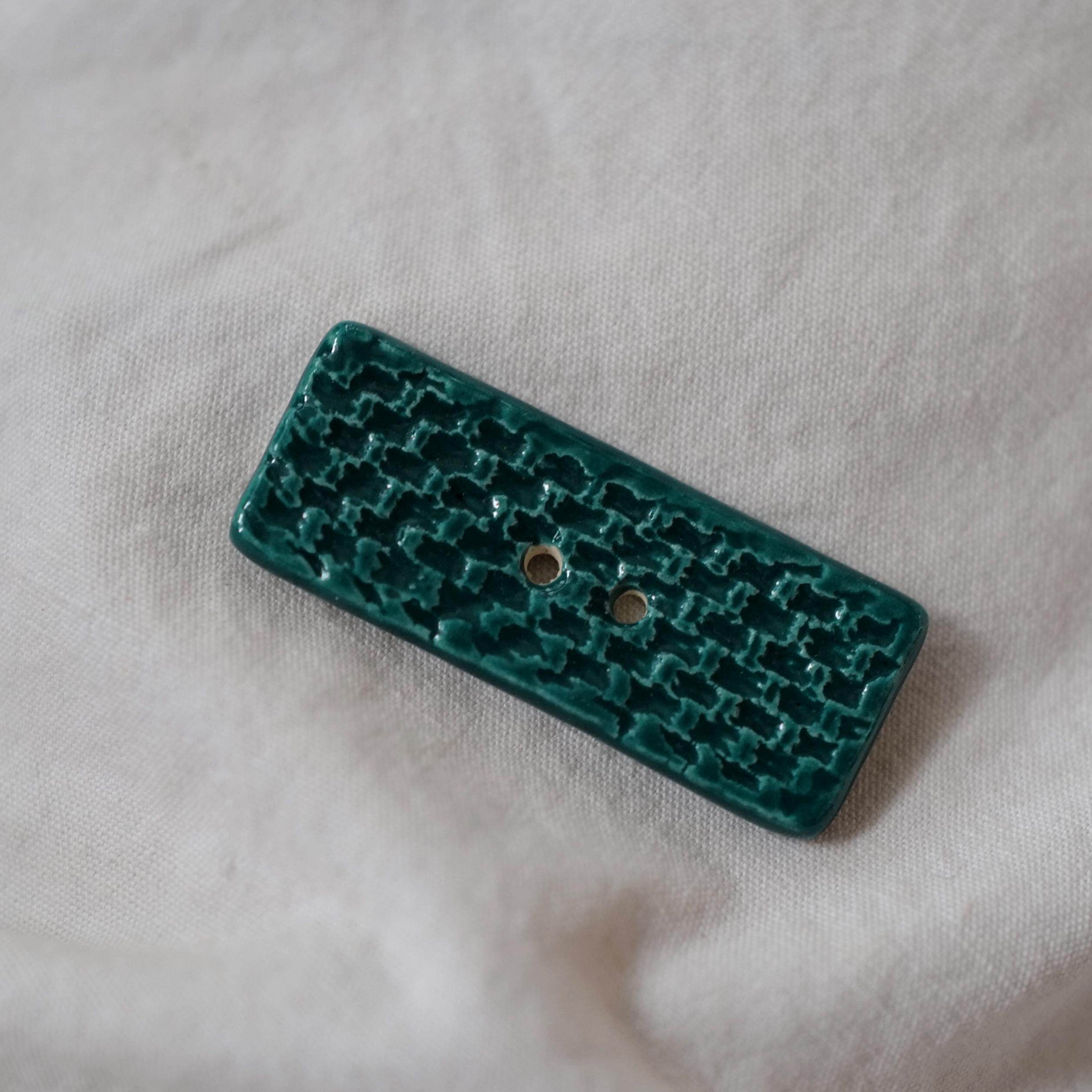 14mmx34mm一颗价英国Stockwell光亮暗森林绿砖墙纹理手工陶瓷纽扣