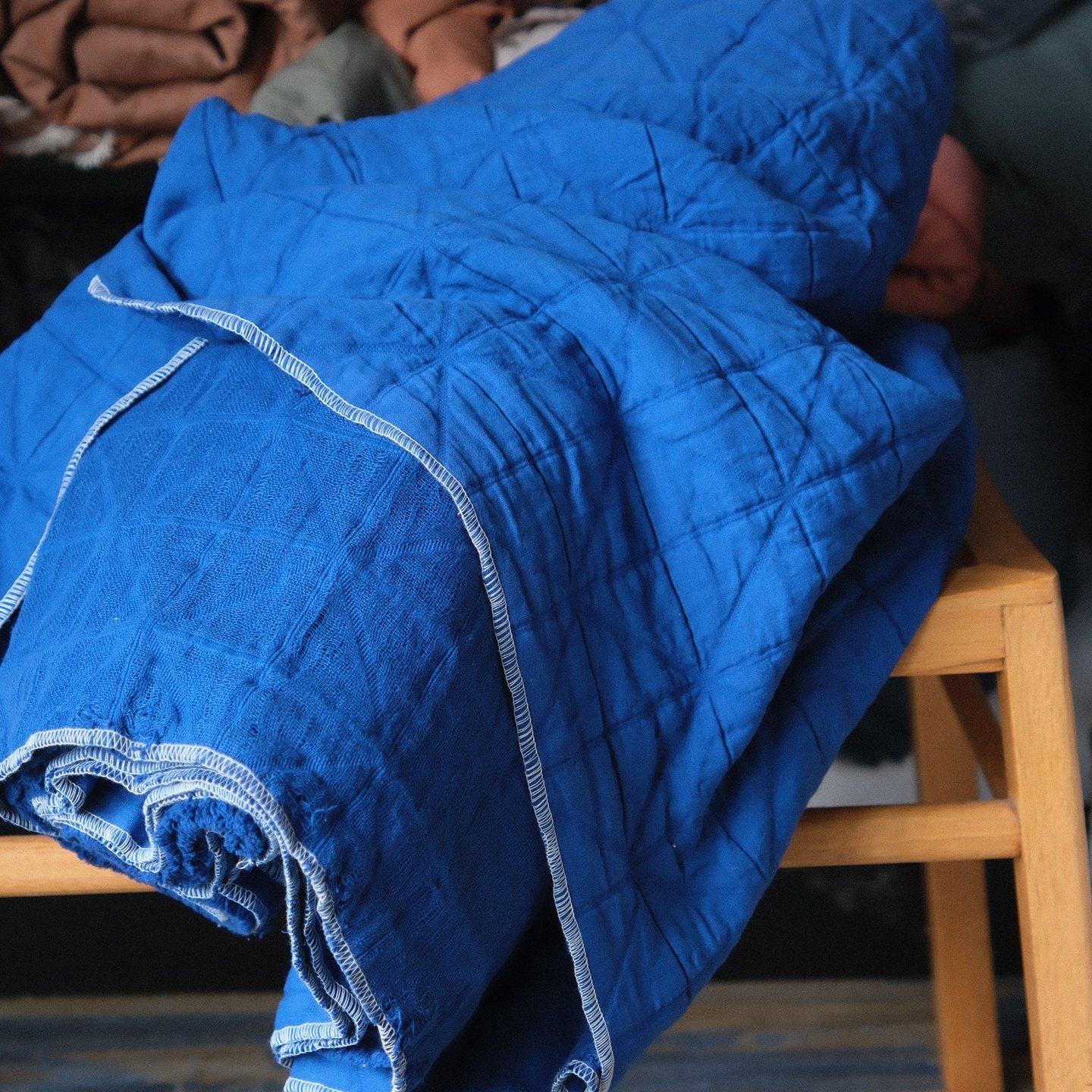 泡泡蓝提花压纹棉布120cm宽