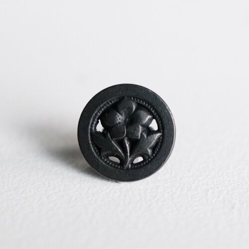 磨砂黑色龙胆花纹理金属纽扣