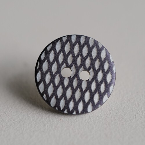 暗灰蓝色网纹贝壳纽扣