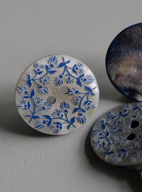 22mm14mm1颗英国Textile Garden自然贝壳蓝色凸出花纹纽扣
