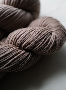 Finch50克202米Fingering粗度美国Quince手工编织毛衣袜羊毛线