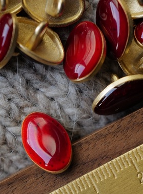 15mm一颗价英国Textile Garden 金色金属底座红色树脂纽扣