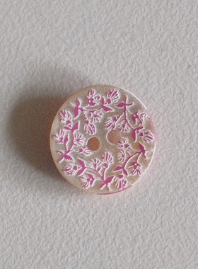 14mm一颗价 英国Textile Garden粉紫色凸出花纹自然贝壳纽扣