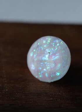 浅浅半球形闪亮冷白纽扣