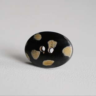 限量20mm×15mm一颗价英国Textile Garden姜饼棕斑点牛角椭圆纽扣