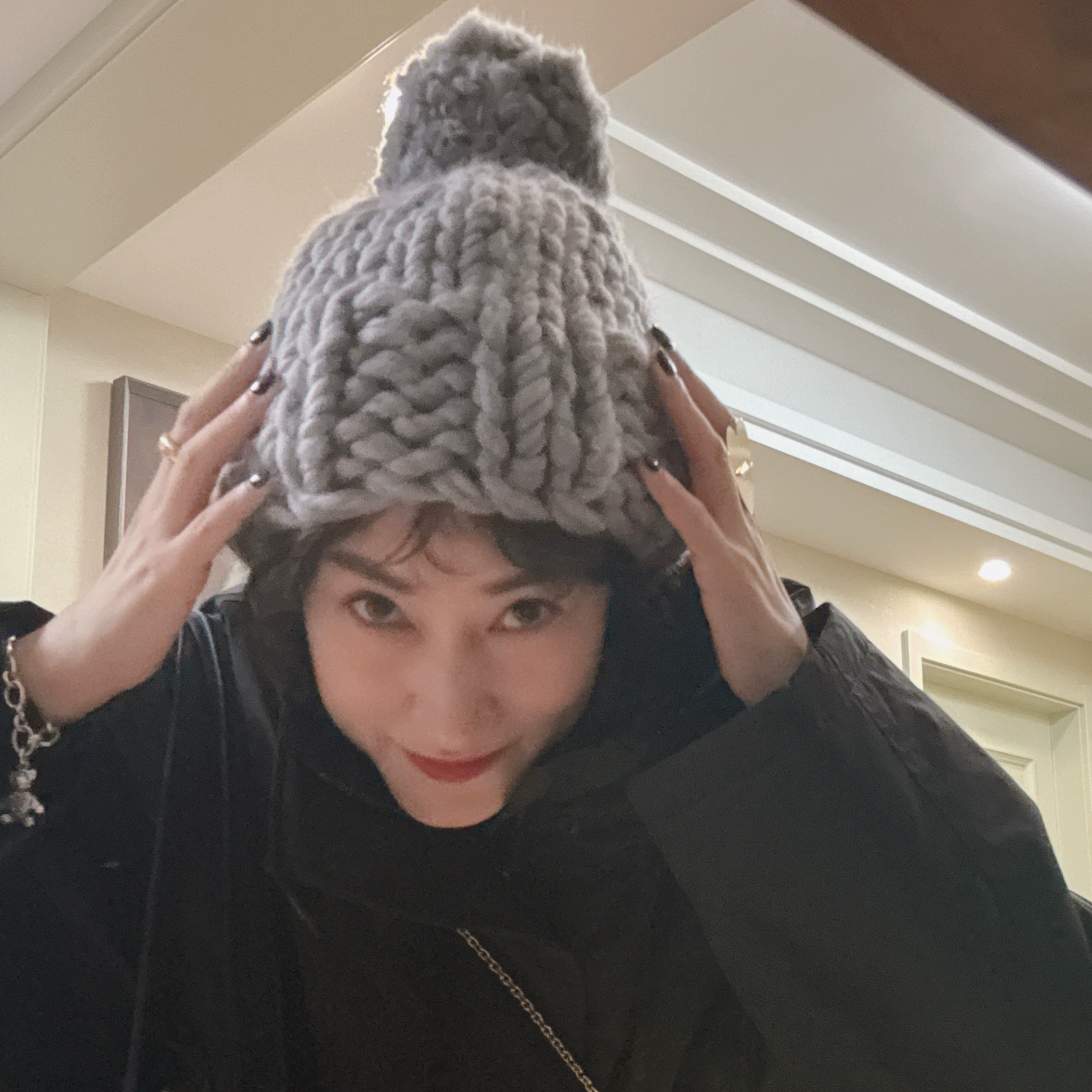 非成品 不含针巨型蓬蓬球漫画风粗线头包脸滑雪帽DIY编织材料包