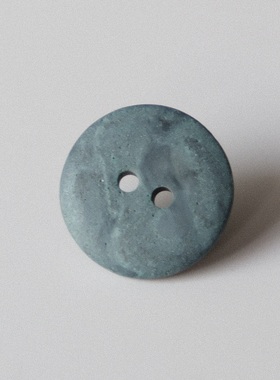 18mm一颗价英国Textile Garden马特灰色与深绿色相间大理石纹纽扣