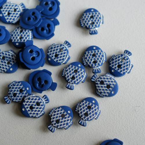 12mm宝蓝色胖胖的鱼纽扣