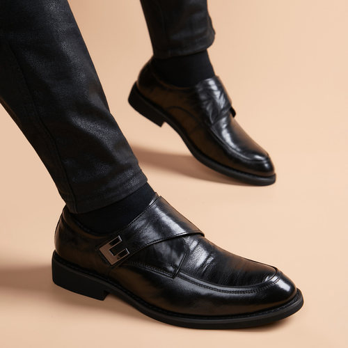 皮鞋男真皮商务正装套脚一脚蹬搭扣英伦尖头内增高羊皮结婚新郎鞋