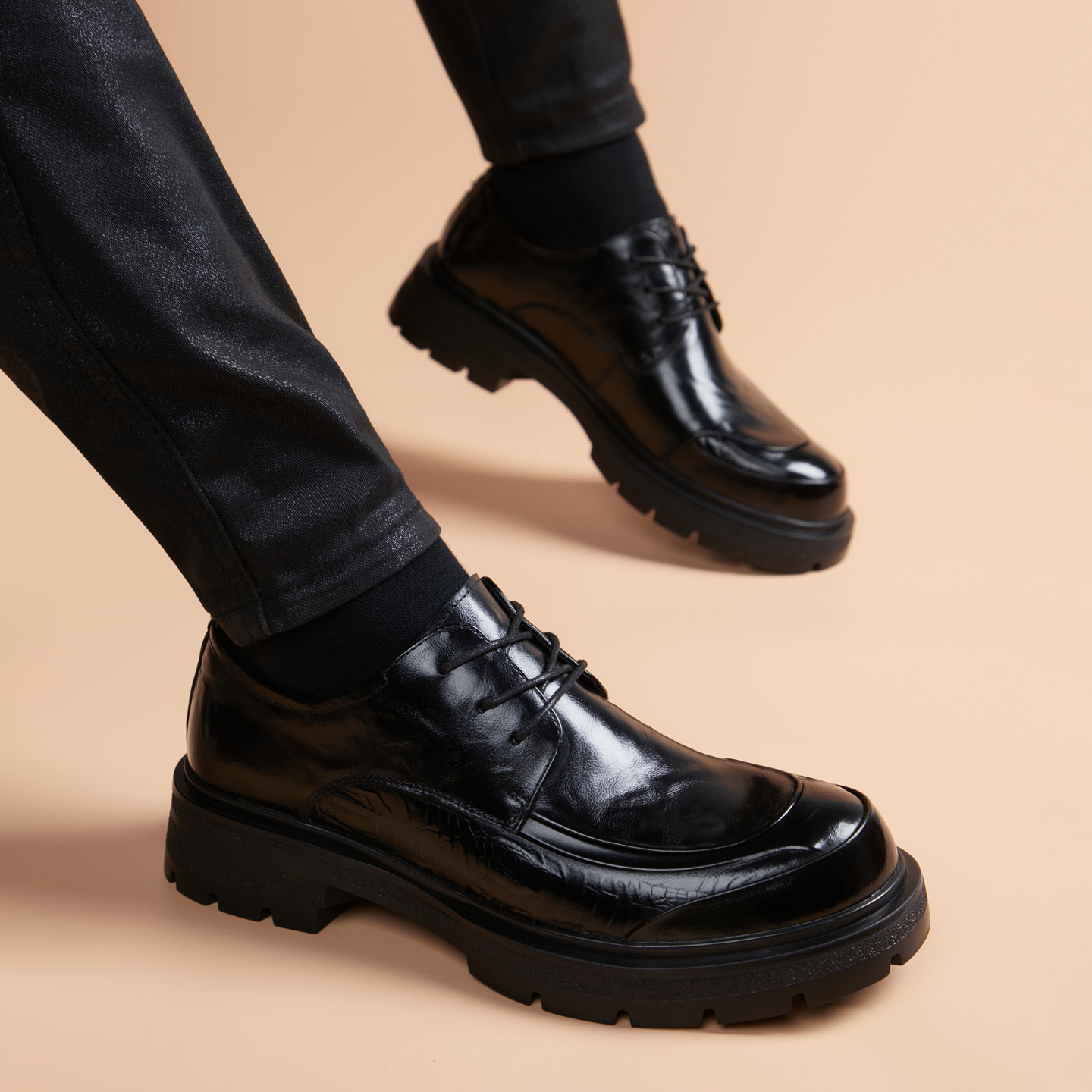 男士皮鞋2025新款冬真皮商务正装英伦年轻款增高男鞋休闲德比鞋子