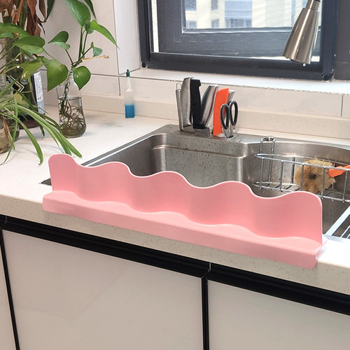 吸盘式厨卫水槽边防溅挡水板