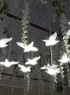婚庆道具亚克力发光海鸥吊灯舞台吊顶装饰挂件发光鸟飞鸽飞鸟