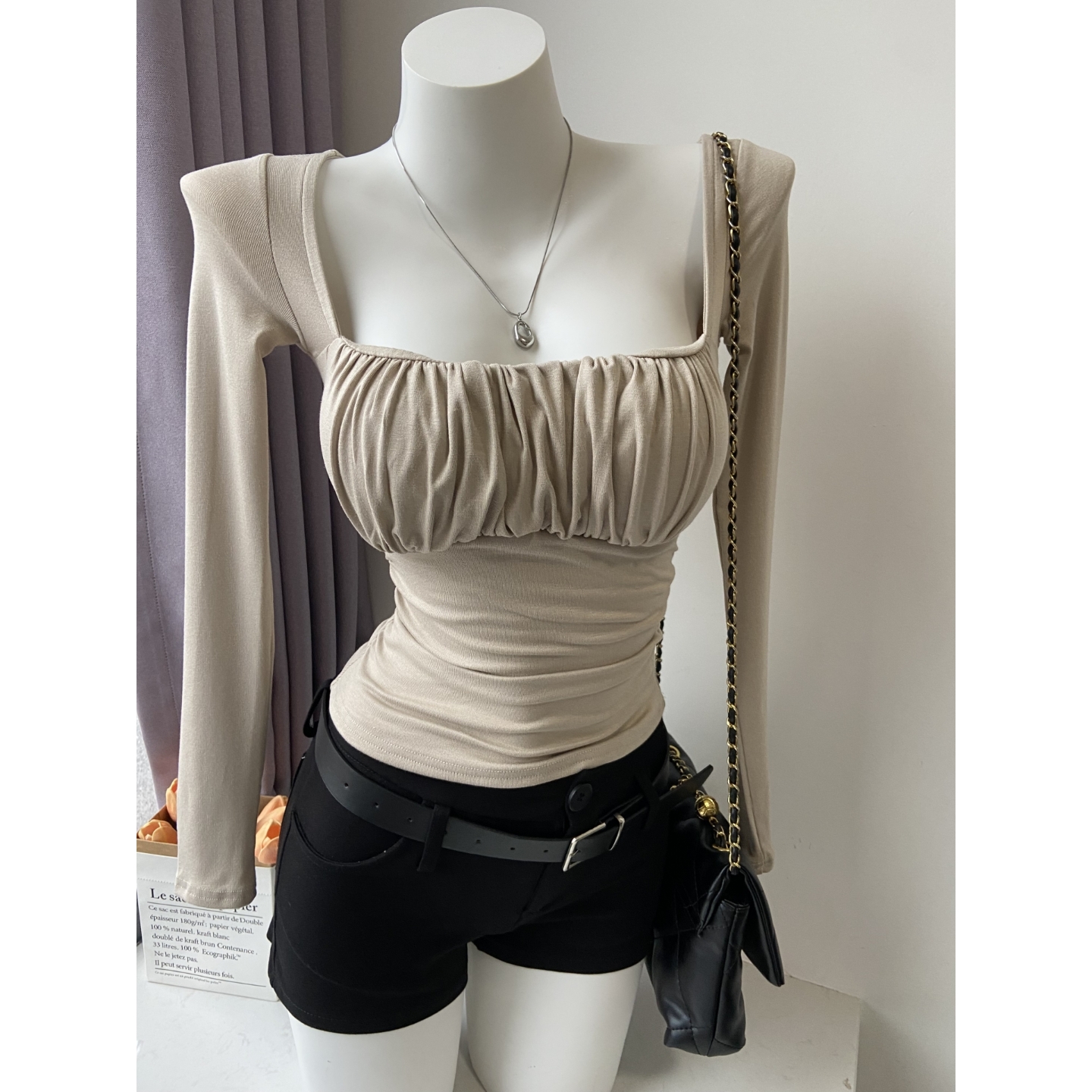 秋季性感辣妹带胸垫收腰方领低胸褶皱长袖T恤大领口显身材上衣女