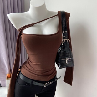 性感辣妹带胸垫收腰修身 T恤小众上衣打底女 斜肩镂空低胸露肩长袖