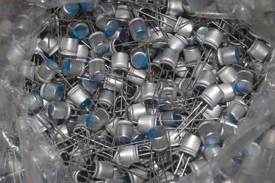 库存多年铜引脚好像没固态电容