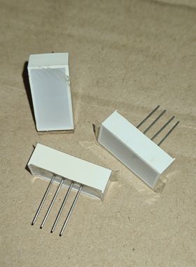 一元钱4个  Led指示灯 长方形指示灯 红色绿色随机发货