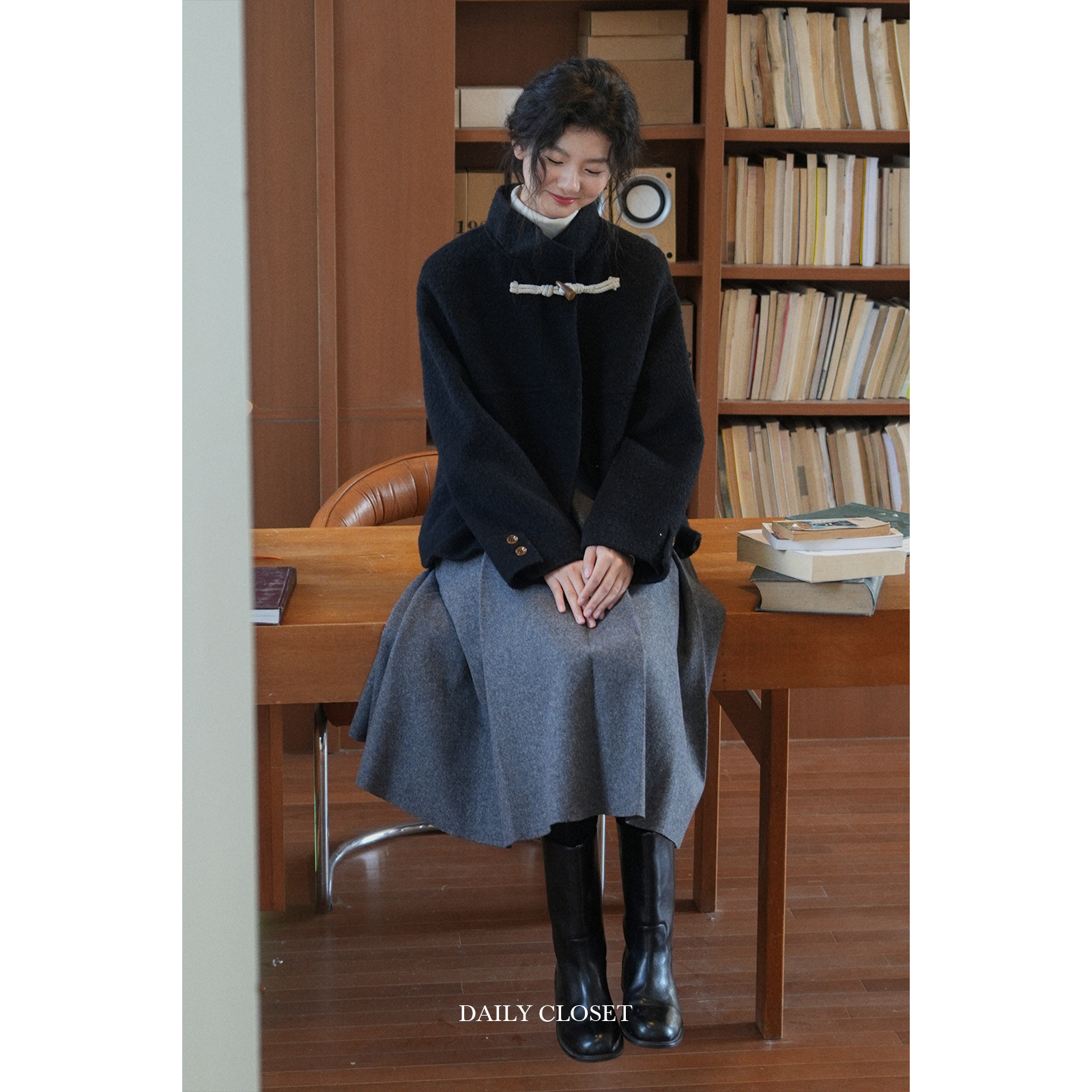 罗琳日记全羊毛牛角扣短大衣外套