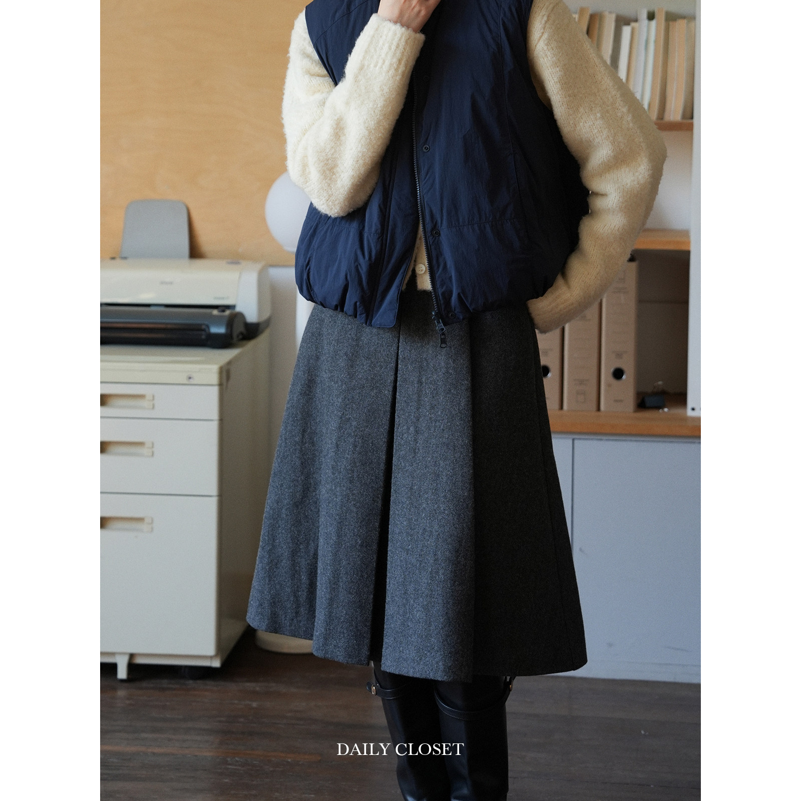 秋冬羊毛呢半裙保暖通勤中长裙