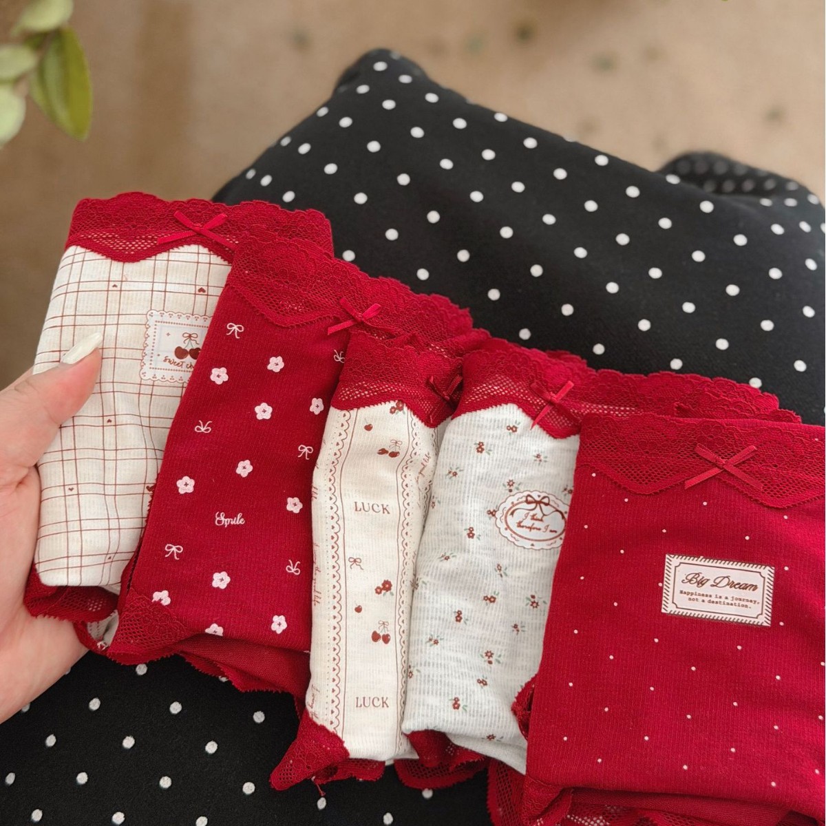 糯谜~本命年喜庆婚庆红色新年内裤女鸿运当头复古樱桃小碎花磨毛
