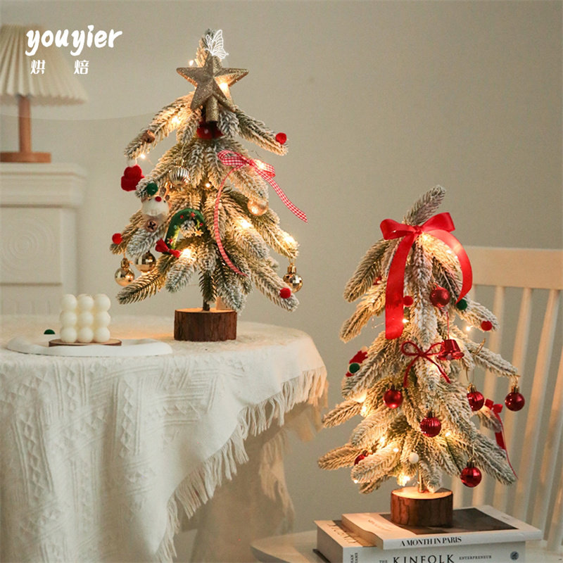 圣诞节迷你落雪圣诞树摆件