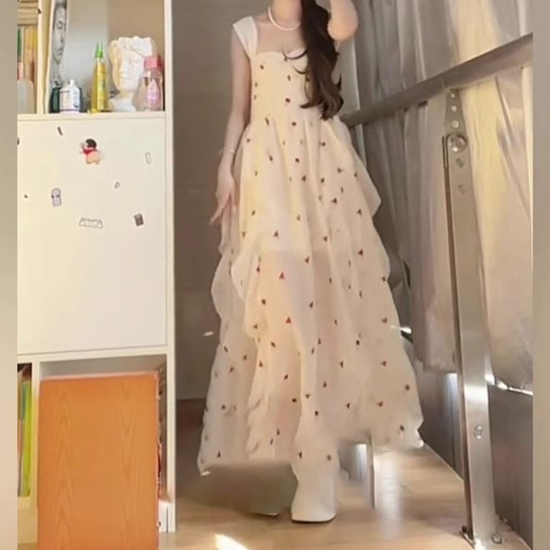 YQGFS#纯欲甜辣风独特碎花吊带连衣裙女夏海边度假风不规则沙滩