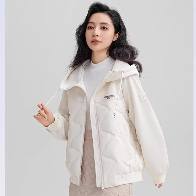 轻薄羽绒服女2025年冬新品短羽绒服