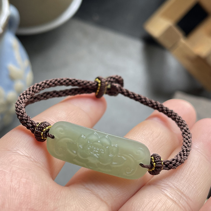 天然和田玉雕花手牌女士精品手链
