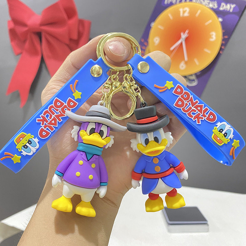 经典唐老鸭公仔钥匙扣可爱卡通包包挂件挂饰创意汽车钥匙链小礼物