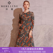 MORELINE沐兰商场同款 秋冬中长款 女木耳边收腰印花连衣裙