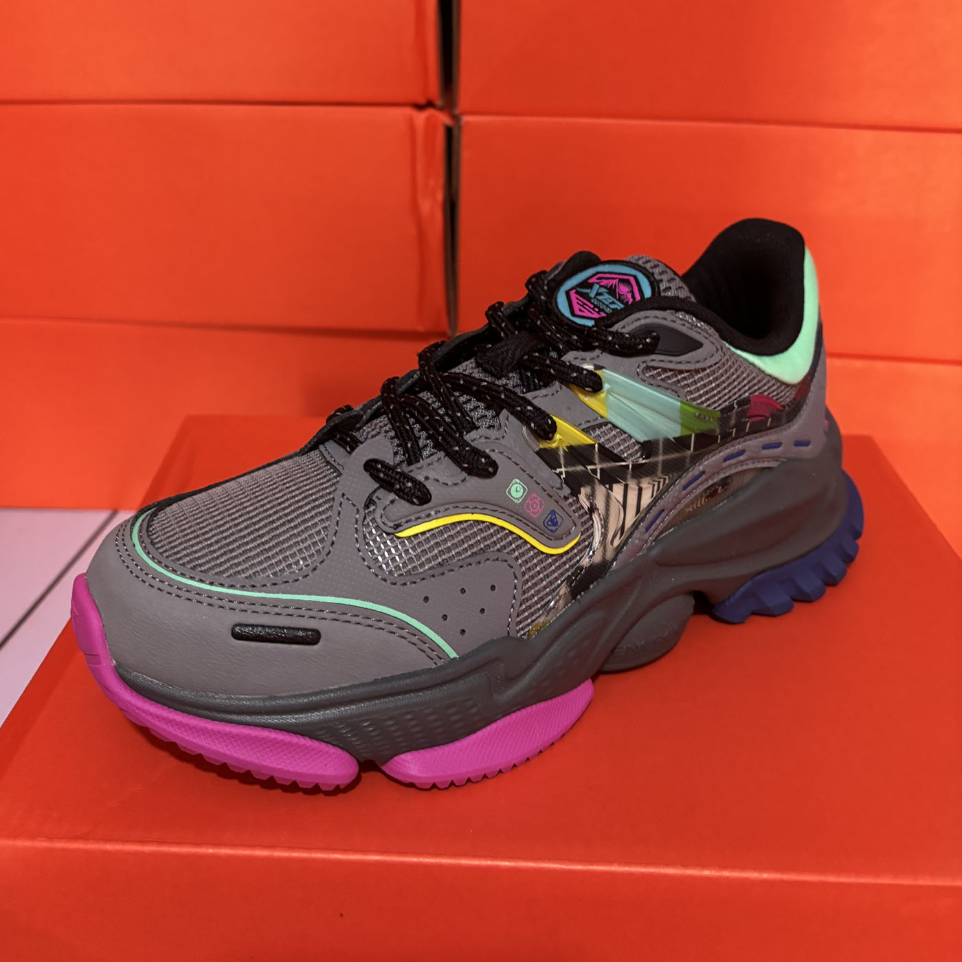 特步正品春夏户外防滑女运动鞋