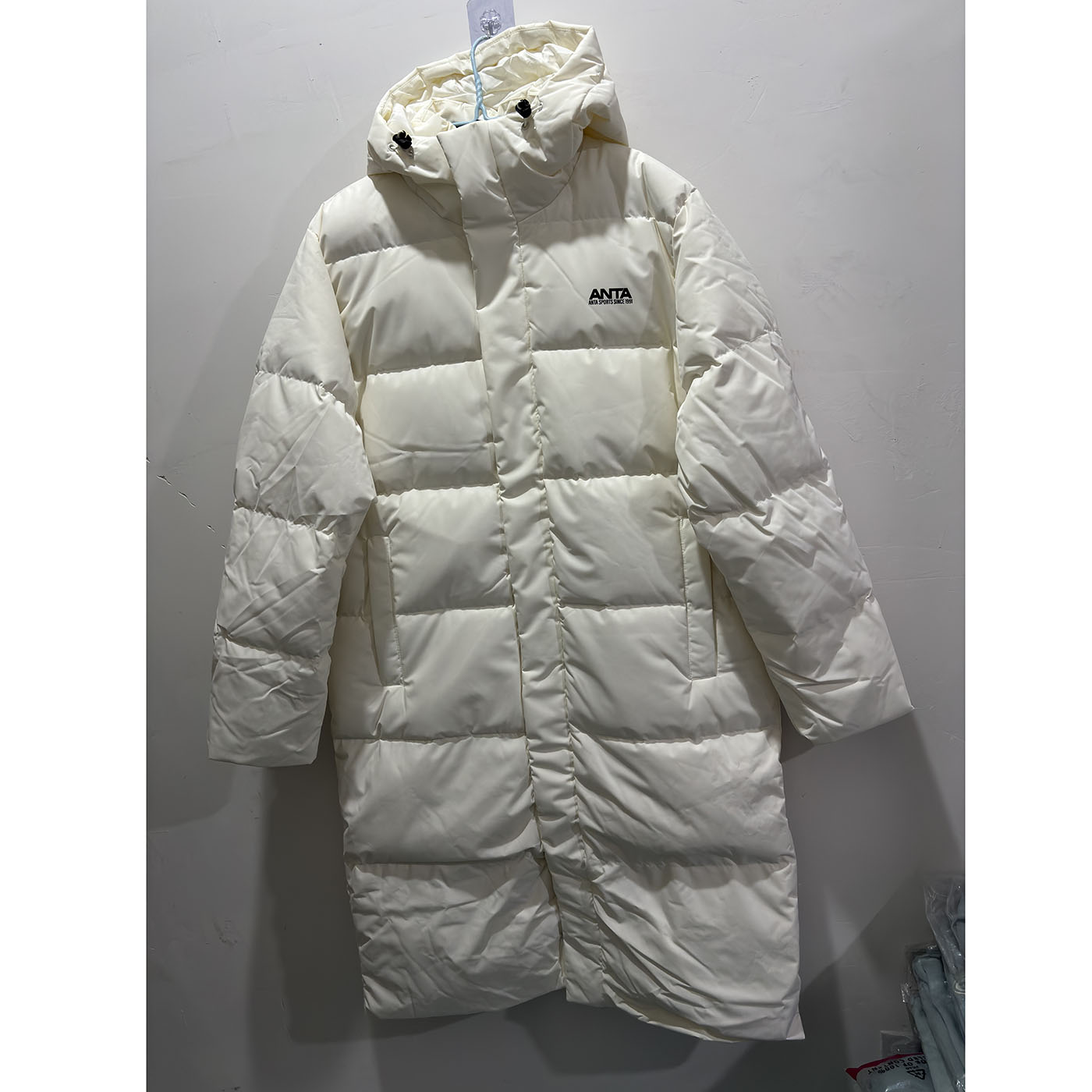 安踏正品连帽防风保暧长款羽绒服