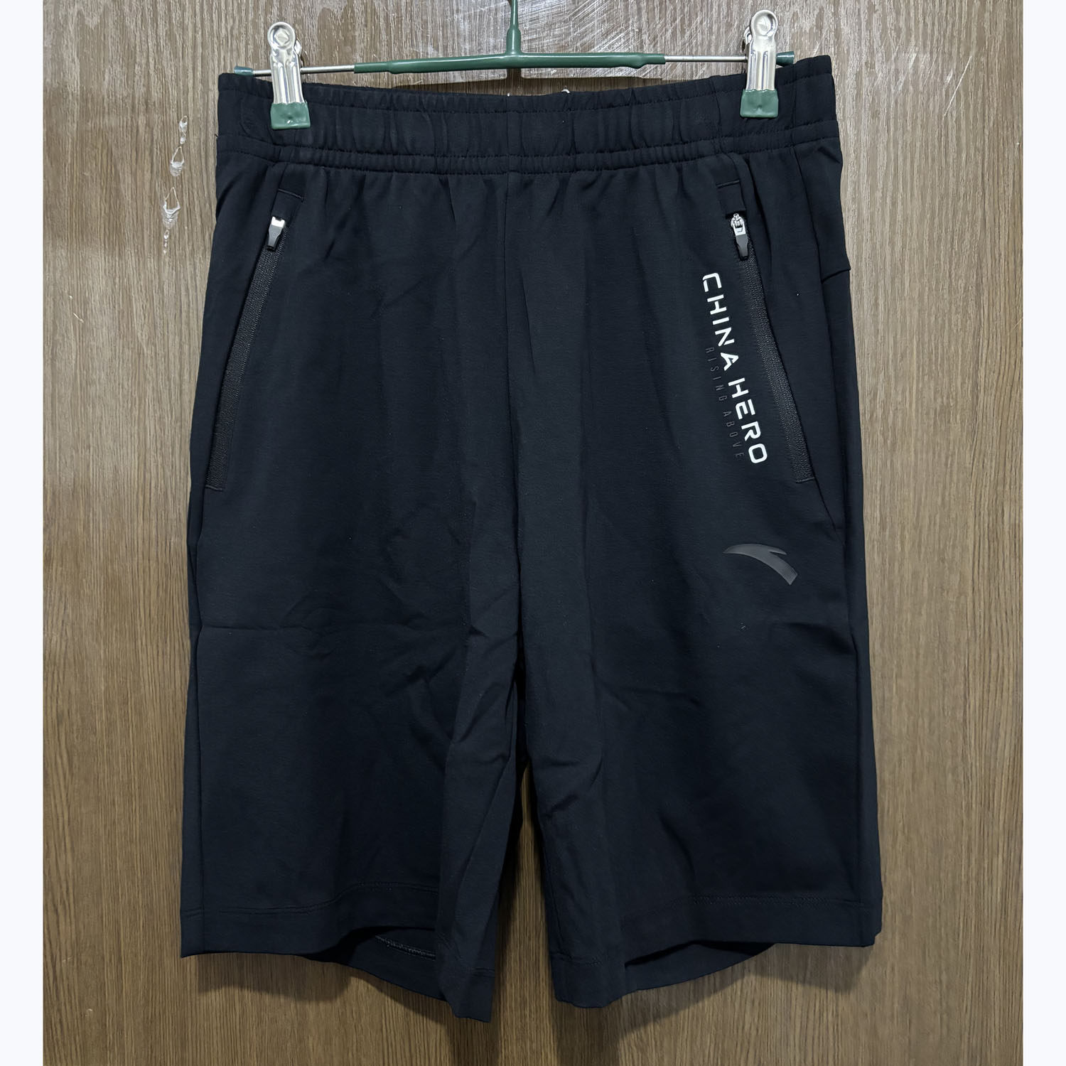 安踏正品男健身跑步休闲运动舒适透气冰肤针织五分短裤152437314