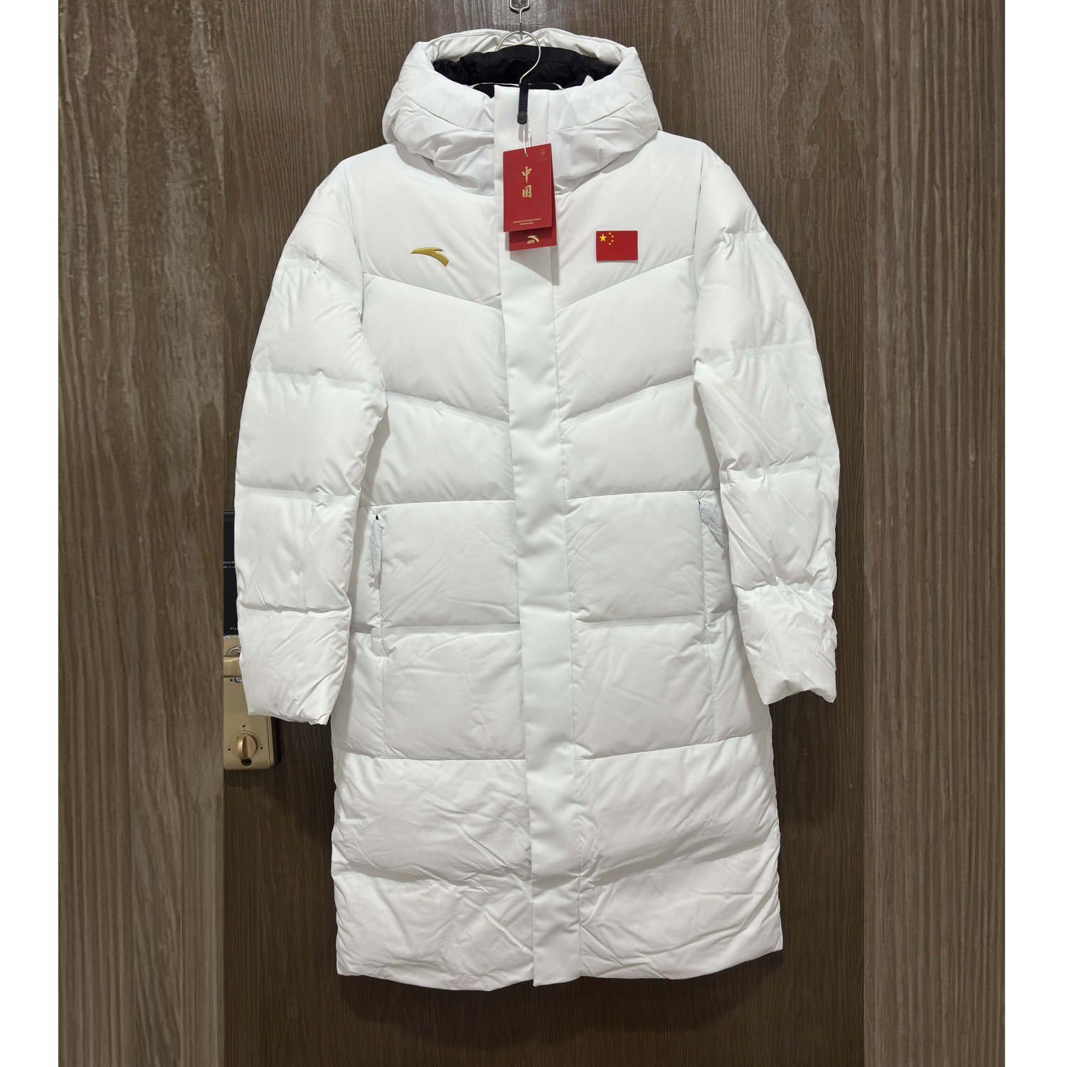安踏正品冬款加厚长款连帽羽绒服男款防风保暧运动大衣452440108