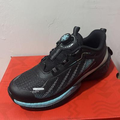 特步儿童透气旋转纽扣男童跑步鞋