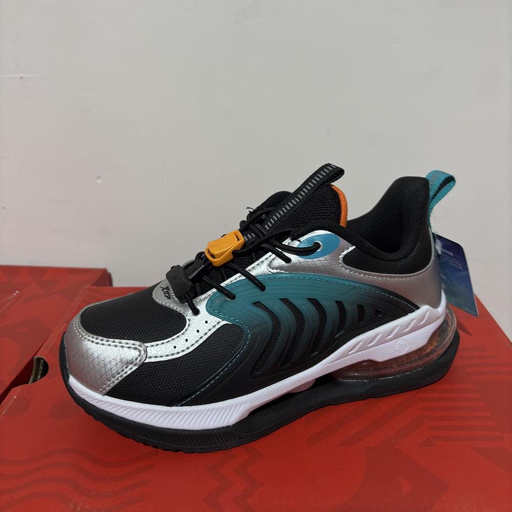 特步儿童正品春秋休闲皮面气垫减震男童运动跑步鞋677115114240