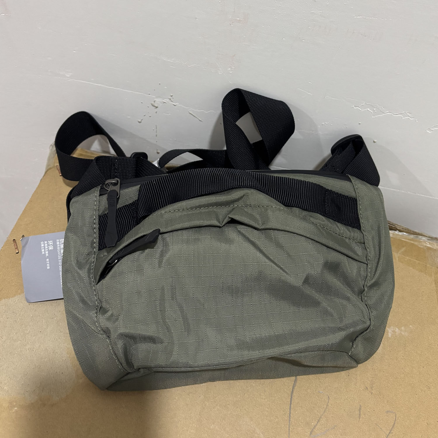 安踏正品休闲综合训练斜跨包青年单肩包男女运动小包包192437129