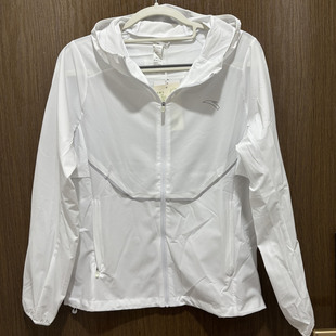 安踏正品 休闲梭织连帽速干透气青年女运动外套上衣162435601 夏季