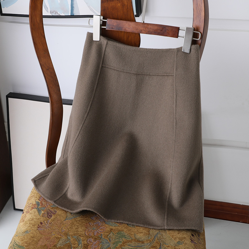 中裙A字裙百搭羊绒保暖